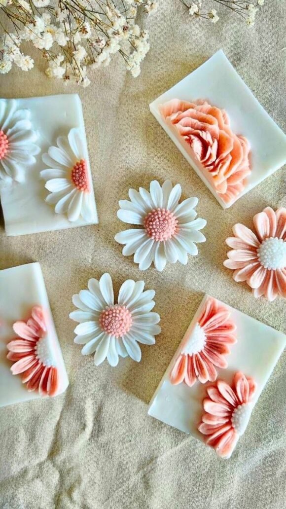 Daisy Glow Soap